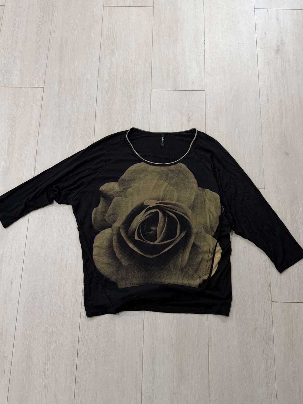 Edista Rose Printed Long Sleeve Top